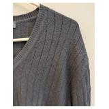 Barneys New York 100% Cashmere V-Neck Sweater XL - Made in Italy