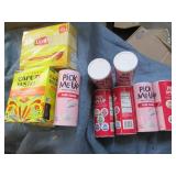 7 22oz sugar cans, Tea and Cafe Bus...