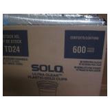 600 Clear plastic Solo cups...