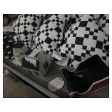 Lot of seasonal decor...