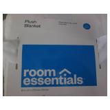 Room essentials plush blanket...