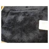 Liz Clairborne Bath Rug 24 x 40"...