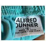 Clothing Inc Shorts & Alfred Dunner Turquoise Elastic-Waist Pants - Women's Size M