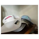 SCOTTEVEST Red Vest - Size L & Assorted Winter Jackets & Caps