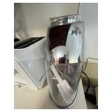 Oster Blender 12-Speed With Tea, Flour & Sugar Canisters, Pyrex Cups, Toaster & Ice Crusher/Coffee Grinder