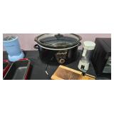 Kitchen Appliance & Bakeware Lot