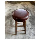 Round Leather Bar Stool with Wooden Legs