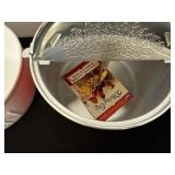 Whirley Pop Popcorn Popper (Red) with White Embossed Bowl