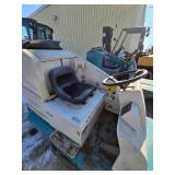 Tennant 7200 Ride On Floor Scrubber - For Parts or Repair