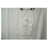 Hue Size M. White Stretch Capris