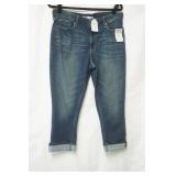 NWT Signature Levi Strauss Mid Rise Jean Capri Size 14
