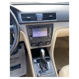 2015 VOLKSWAGEN PASSAT 1.8T LIMITED EDITION *2 Owner* (NO RESERVE)