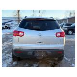2011 CHEVROLET TRAVERSE LT w/ 3rd ROW (NO RESERVE)