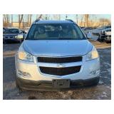 2011 CHEVROLET TRAVERSE LT w/ 3rd ROW (NO RESERVE)
