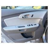 2011 CHEVROLET TRAVERSE LT w/ 3rd ROW (NO RESERVE)