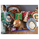 Lot of Wall Art and Decor