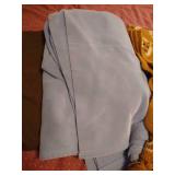 (4) Blankets