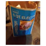 6 Qt. Electric Ice Cream Maker