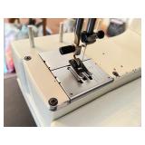 Elna SU Vintage Electronic Sewing Machine with Foot Pedal and Case
