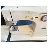 Elna SU Vintage Electronic Sewing Machine with Foot Pedal and Case
