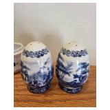 Assorted Vintage Ceramic Kitchenware and Decorative Pieces