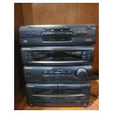 Panasonic SA-CH72 CD Stereo System with Speakers