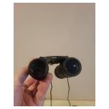 Bushnell 8x21 Compact Binoculars with Case, Cleaning Cloth, and Manual