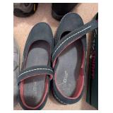 Collection of 7 Pairs of Women