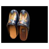 Swedish-Style Hand-Painted Floral Clogs - Navy Leather, Wooden Sole