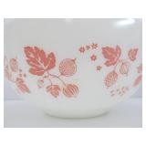 Group of Assorted Vintage PYREX Bowls Group of Assorted Vintage PYREX Bowls