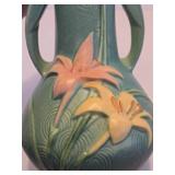 Beautiful Large Signed ROSEVILLE Art Pottery 2-Handled Vase Beautiful Large Signed ROSEVILLE Art Pottery 2-Handled Vase