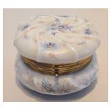 Larger Size Vintage WAVECREST Hand Painted Hinged Dresser Box Larger Size Vintage WAVECREST Hand Painted Hinged Dresser Box