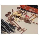 Nice Condition HO Train Set - Santa Fe Engine Nice Condition HO Train Set - Santa Fe Engine