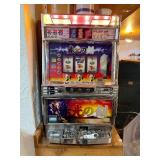 Japanese Slot Machine w/Tokens Japanese Slot Machine w/Tokens