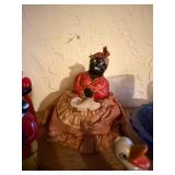 Contents of Shelf - Vintage Collectibles etc Contents of Shelf - Vintage Collectibles etc