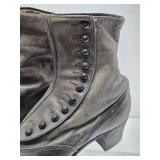 2 Pair of Antique Victorian Ladies' Boots 2 Pair of Antique Victorian Ladies' Boots