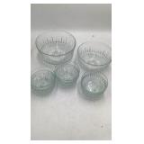 Glass bowl set