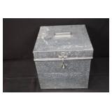 Potting Soil Box - Vintage Galvanized Steel with Watering Can & Seedling Pots Potting Soil Box - Vintage Galvanized Steel with Watering Can & Seedling Pots