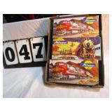 Box of 3 Athearn Rail Cars