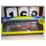 Athearn Santa Fe Engine #326