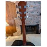 Fender DG-8 NAT Dreadnought Acoustic Guitar with Fender Gig Bag