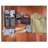 Ike Behar Reversible Fashion Wrap - Women's Accessories Bundle