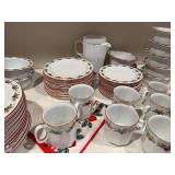 Porsgrund Hjerte: Hearts and Pines Dinnerware Set