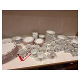 Porsgrund Hjerte: Hearts and Pines Dinnerware Set