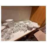 Porsgrund Hjerte: Hearts and Pines Dinnerware Set