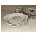 Pierre Frey Groussay Porcelain Dinnerware, Limoges - 6 Dinner Plates, 4 Sugar Bowls