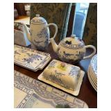 Gien France Ciseaux Bleu Dinnerware Set - Blue & White Plates, Teapot, Cups