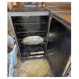 Masterbuilt Sportsman Elite Digital Electric Smoker with Meat Probe, Racks & Wood Chips