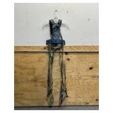 Sklon ski and snowboard harness trainer for kids