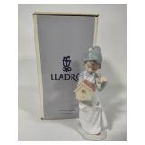 Lladro 'A Brushstroke of Dreams' from Santa's Workshop Collection Lladro 'A Brushstroke of Dreams' from Santa's Workshop Collection